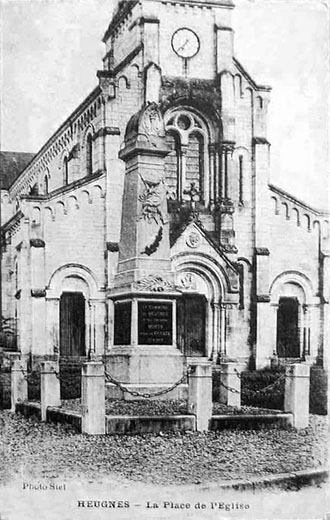 CPA_Heugnes_PlaceEglise