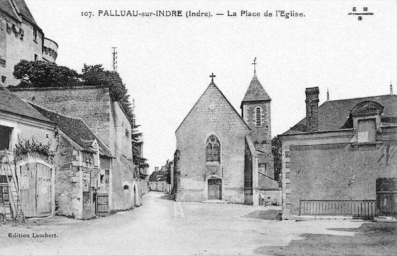 CPA_Palluau_PlaceEglise3