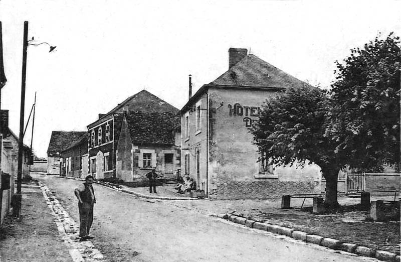 CPA_Villegouin_rueMarechaleries