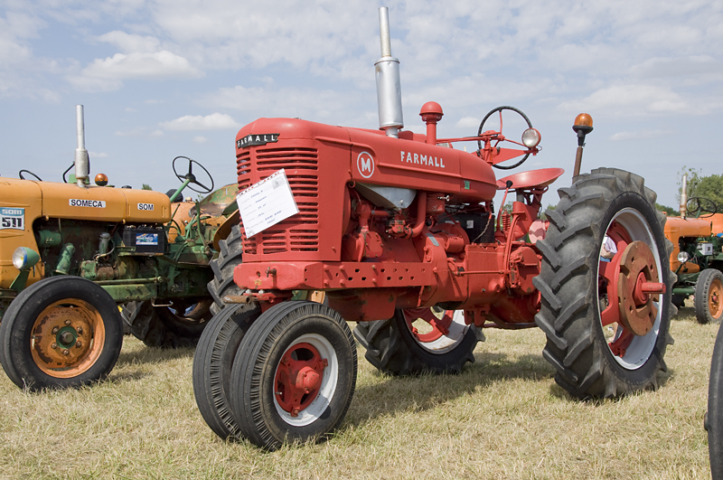 1950-Farmall_USA_39Cv