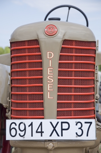 1951-Zetor-Tchecoslovaquie-25Cv-radiateur