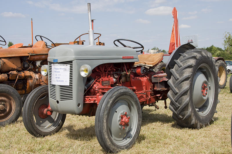 1958-Ferguson-FF30DS_france-28-Cv