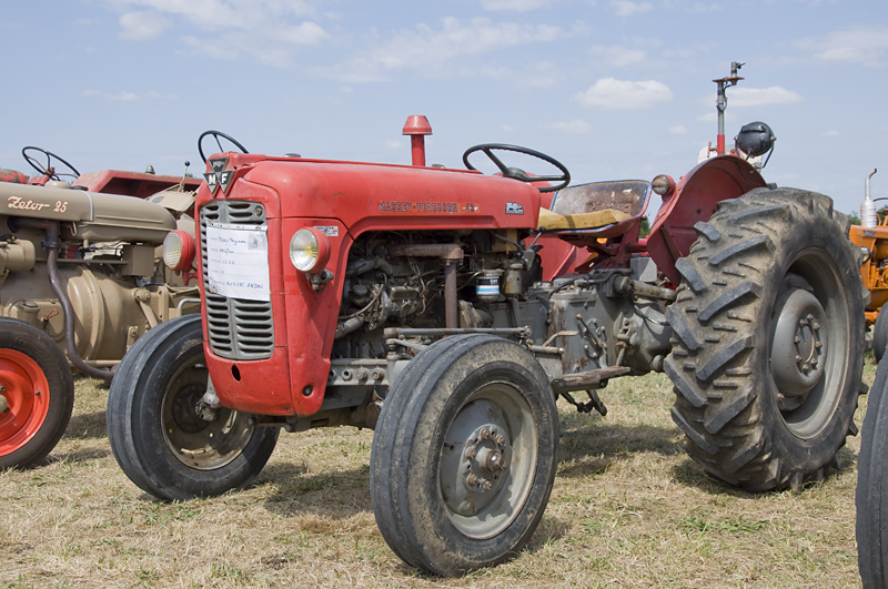 1963-Massey-Ferguson-USA-42-Cv