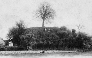 CPA_Pellevoisin_LeTumulus