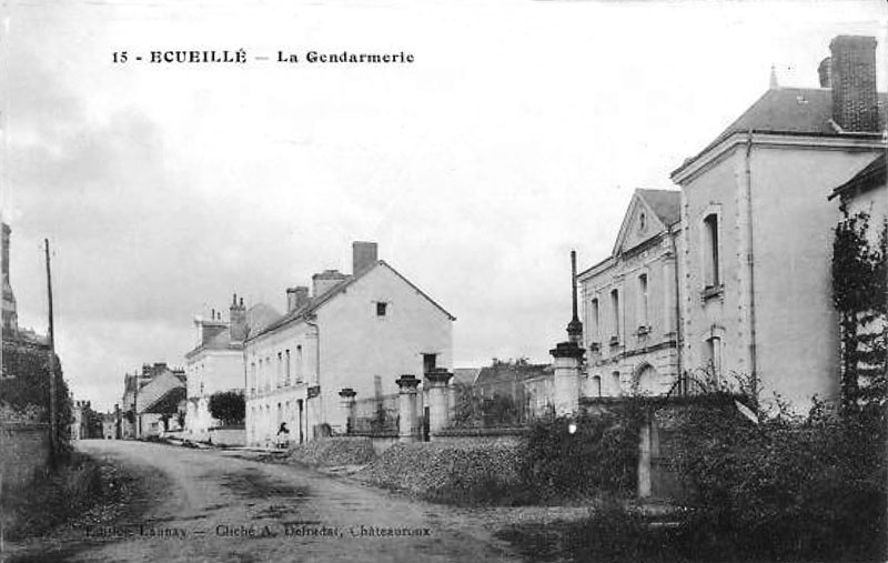 CPA_Ecueille_LaGendarmerie