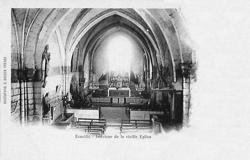 CPA_Ecueillé_IntérieurVieilleEglise