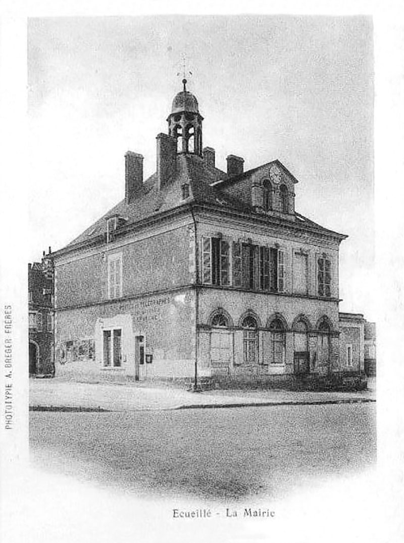 CPA_Ecueillé_LaMairie