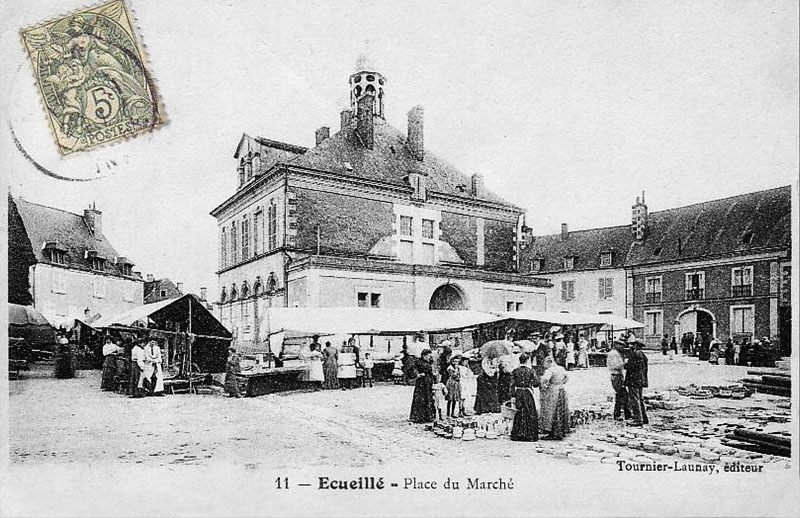 CPA_Ecueillé_PlaceMarché