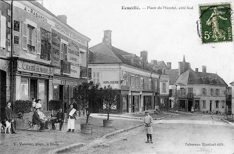 CPA_Ecueillé_PlaceMarchéSud