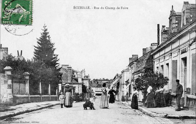 CPA_Ecueillé_RueChampFoire5