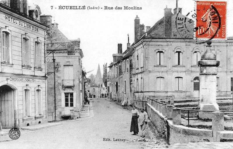 CPA_Ecueillé_RueMoulins2