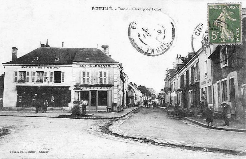 CPA_Ecueillé_rueChampFoire7