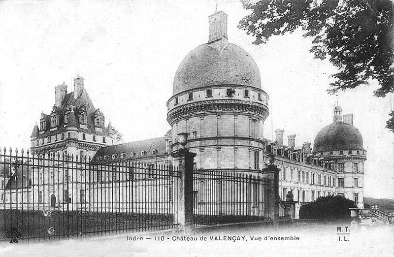 CPA_Valencay_ChateauVueDensemble