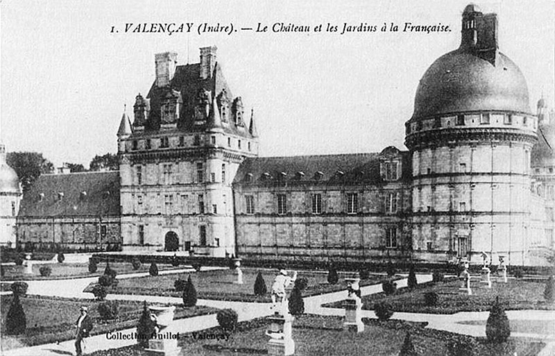 CPA_Valencay_Chateauetjardinsfr