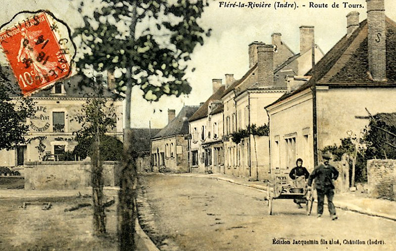 CPA_Fléré-la-Rivière_routeTours2