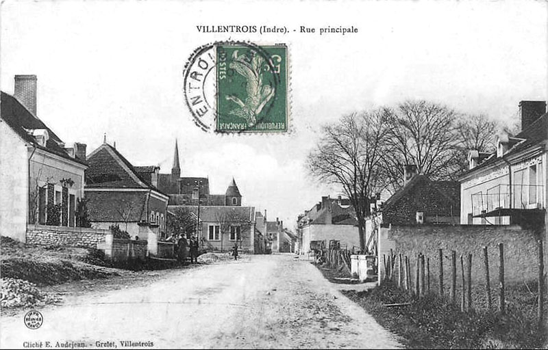 CPA_Villentrois_Rue.Principale02